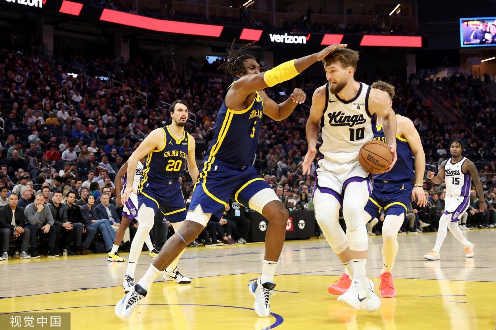 男篮锋线更 男篮锋线更